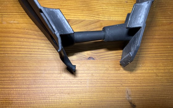 KTM 950 SM LC8 Supermoto Rahmenverkleidung Deckel vorne - Bild 4