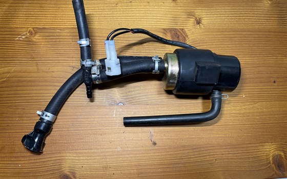 KTM 950 SM LC8 Supermoto Benzinpumpe Kraftstoffpumpe - Bild 2