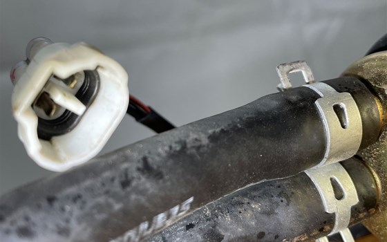 KTM 950 SM LC8 Supermoto Benzinpumpe Kraftstoffpumpe - Bild 4