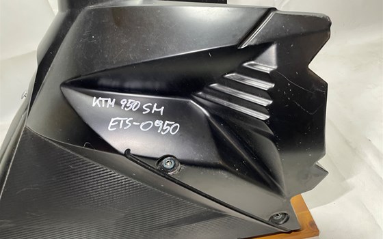 KTM 950 SM LC8 Supermoto Tank - Bild 4