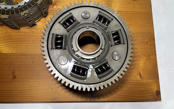 KTM 950 SM LC8 Supermoto Kupplung Kupplungskorb - Bild 15