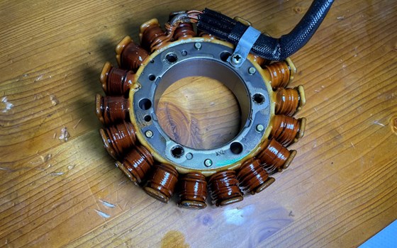 Aprilia RSV 1000 Tuono RP 2003 Stator Lichtmaschine Pickup Sensor - Bild 9