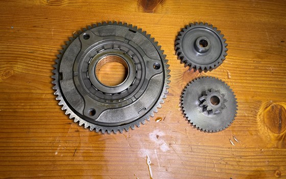 Aprilia RSV 1000 Tuono RP 2003 Anlasserfreilauf Freilauf - Bild 2