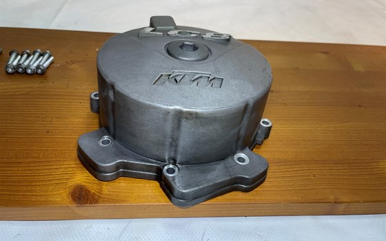 KTM 950 SM LC8 Supermoto Lichtmaschinendeckel Motordeckel - Bild 4