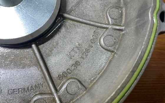 KTM 950 SM LC8 Supermoto Kupplungsdeckel - Bild 7