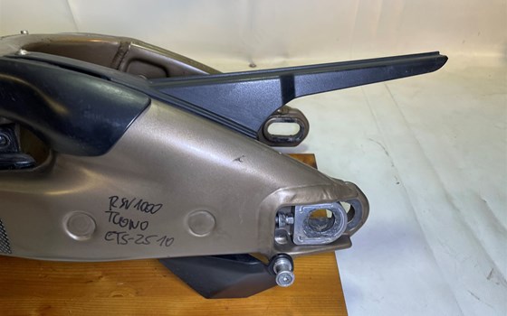 Aprilia RSV 1000 Tuono RP 2003 Schwinge Schwingarm - Bild 3