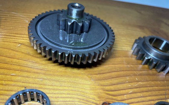 KTM 950 SM LC8 Supermoto Anlasserfreilauf Übersetzung Getriebe - Bild 3