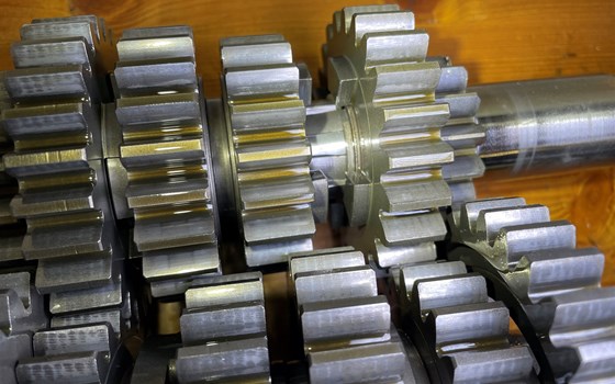 Aprilia RSV 1000 Tuono RP 2003 Getriebe Schaltung Schaltwelle - Bild 4