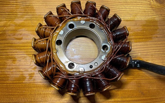 KTM 950 SM LC8 Supermoto Stator Lichtmaschine LIMA - Bild 2 KTM 950 SM LC8 Supermoto Stator Lichtmaschine LIMA - Bild 2