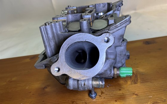 Aprilia RSV 1000 Tuono RP 2003 Zylinderkopf Ventildeckel hinten - Bild 15