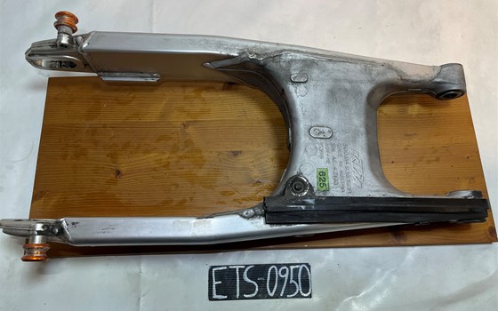 KTM 950 SM LC8 Supermoto Schwinge Schwingarm - Bild 12 KTM 950 SM LC8 Supermoto Schwinge Schwingarm - Bild 12