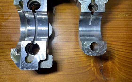 KTM 950 SM LC8 Supermoto Zylinderkopf hinten Ventile - Bild 5