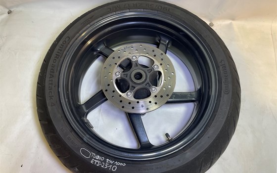 Aprilia RSV 1000 Tuono RP 2003 Hinterrad Felge hinten Achse - Bild 4 Aprilia RSV 1000 Tuono RP 2003 Hinterrad Felge hinten Achse - Bild 4