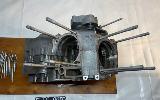 KTM 950 SM LC8 Supermoto Motorblock Gehäuse - Bild 3