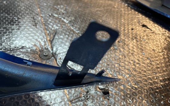 Yamaha YZF R1 RN12 Seitenverkleidung links Verkleidung vorne - Bild 7 Yamaha YZF R1 RN12 Seitenverkleidung links Verkleidung vorne - Bild 7