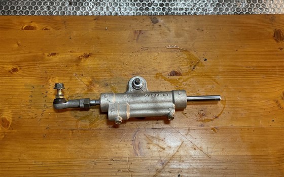 Yamaha YZF R1 RN12 Lenkungsdämpfer - Bild 1 Yamaha YZF R1 RN12 Lenkungsdämpfer - Bild 1