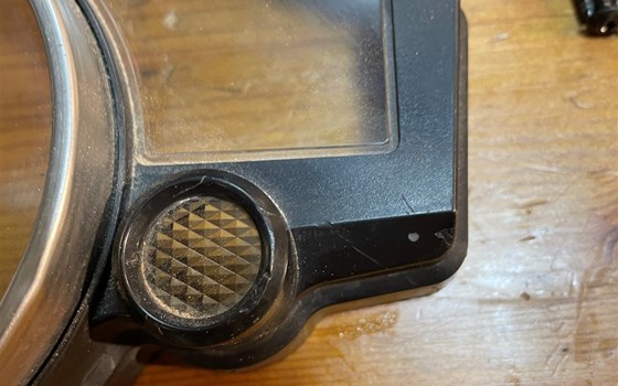 Yamaha YZF R1 RN12 Tacho Glas Tachoglas - Bild 6 Yamaha YZF R1 RN12 Tacho Glas Tachoglas - Bild 6