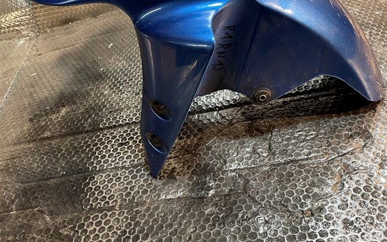 Yamaha YZF R1 RN12 Kotflügel vorne - Bild 2 Yamaha YZF R1 RN12 Kotflügel vorne - Bild 2