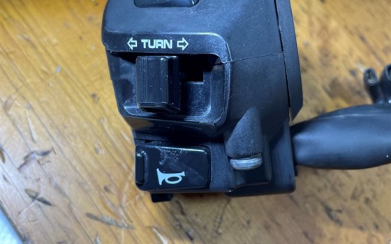 Honda CBR 600 ABS PC41 Lenkerarmatur links Schaltereinheit - Bild 5