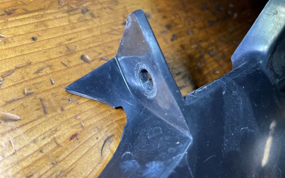 Honda CBR 600 ABS PC41 Innenverkleidung unten rechts Verkleidung - Bild 8 Honda CBR 600 ABS PC41 Innenverkleidung unten rechts Verkleidung - Bild 8