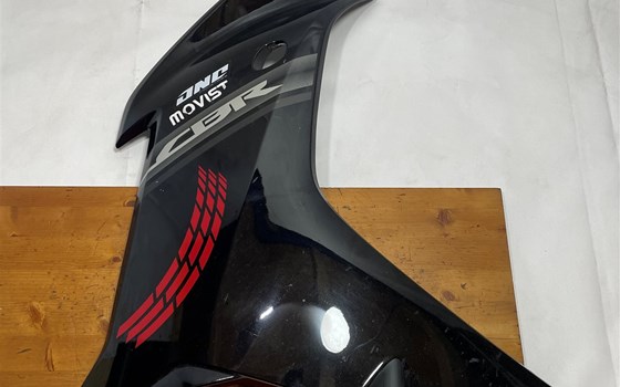 Honda CBR 600 ABS PC41 Seitenverkleidung rechts Verkleidung vorne - Bild 2 Honda CBR 600 ABS PC41 Seitenverkleidung rechts Verkleidung vorne - Bild 2