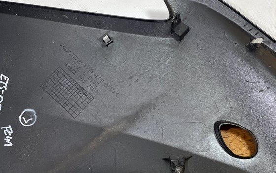 Honda CBR 600 ABS PC41 Seitenverkleidung links Verkleidung vorne - Bild 11 Honda CBR 600 ABS PC41 Seitenverkleidung links Verkleidung vorne - Bild 11