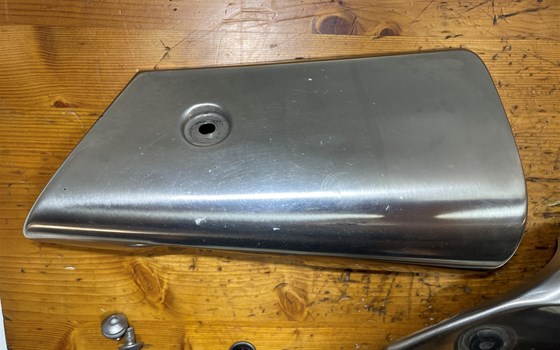 Honda CBR 600 ABS PC41 Auspuffblende Verkleidung Auspuff - Bild 4 Honda CBR 600 ABS PC41 Auspuffblende Verkleidung Auspuff - Bild 4