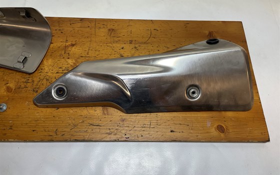 Honda CBR 600 ABS PC41 Auspuffblende Verkleidung Auspuff - Bild 6 Honda CBR 600 ABS PC41 Auspuffblende Verkleidung Auspuff - Bild 6