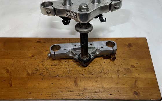 Yamaha XVS 650 Dragstar 4VR Gabelbrücke oben unten - Bild 2