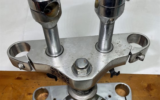 Yamaha XVS 650 Dragstar 4VR Gabelbrücke oben unten - Bild 3