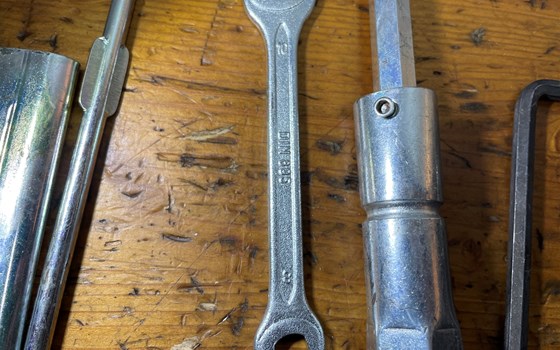 Honda CBR 600 ABS PC41 Bordwerkzeug Werkzeug - Bild 4