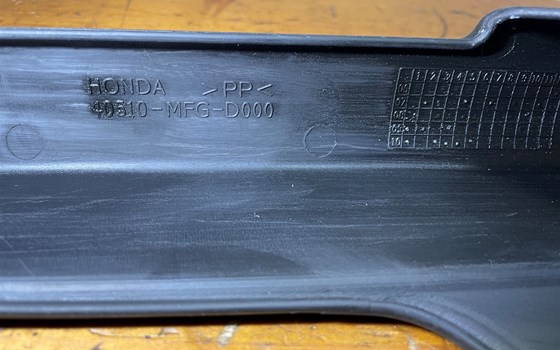 Honda CBR 600 ABS PC41 Kettenschutz - Bild 8