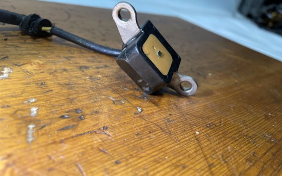 Honda CBR 600 ABS PC41 Impulsgeber Hallsensor Pickup Zündgeber - Bild 3 Honda CBR 600 ABS PC41 Impulsgeber Hallsensor Pickup Zündgeber - Bild 3