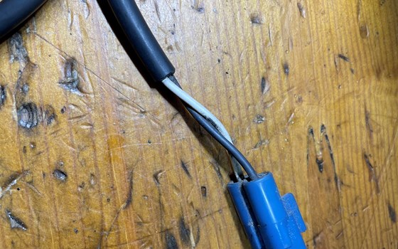 Honda CBR 600 ABS PC41 ABS Sensor vorne - Bild 6