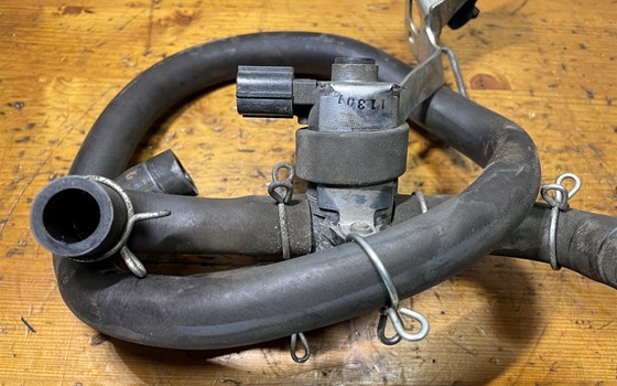 Honda CBR 600 ABS PC41 Sekundärluftventil Ventil - Bild 2 Honda CBR 600 ABS PC41 Sekundärluftventil Ventil - Bild 2