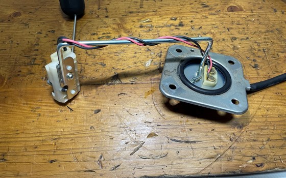 Honda CBR 600 ABS PC41 Tankschwimmer Tankgeber - Bild 5