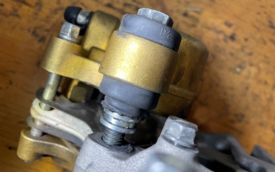 Honda CBR 600 ABS PC41 Bremssattel hinten Bremszange - Bild 8