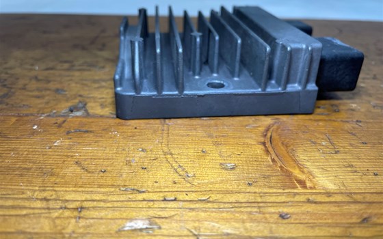 Honda CBR 600 ABS PC41 Regler Lichtmaschine Spannungsregler - Bild 6 Honda CBR 600 ABS PC41 Regler Lichtmaschine Spannungsregler - Bild 6