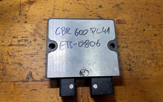 Honda CBR 600 ABS PC41 Regler Lichtmaschine Spannungsregler - Bild 7 Honda CBR 600 ABS PC41 Regler Lichtmaschine Spannungsregler - Bild 7