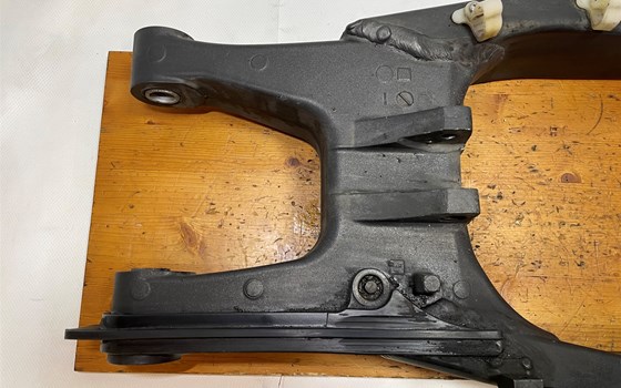 Honda CBR 600 ABS PC41 Schwinge - Bild 5