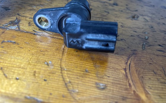 Honda CBR 600 ABS PC41 Drehzahlsensor Sensor Motor - Bild 3