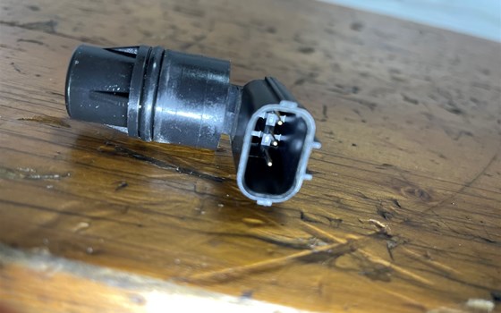 Honda CBR 600 ABS PC41 Drehzahlsensor Sensor Motor - Bild 6