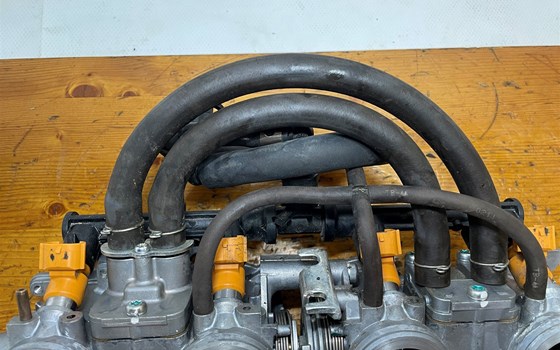 Honda CBR 600 ABS PC41 Einspritzanlage Dresselklappe Düse - Bild 4