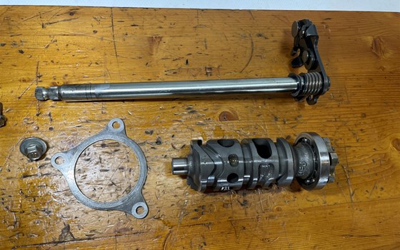 Honda CBR 600 ABS PC41 Schaltung Schaltwelle Schalttrommel Klauen - Bild 3 Honda CBR 600 ABS PC41 Schaltung Schaltwelle Schalttrommel Klauen - Bild 3