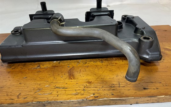 Honda CBR 600 ABS PC41 Ventildeckel Zylinderkopfhaube - Bild 6 Honda CBR 600 ABS PC41 Ventildeckel Zylinderkopfhaube - Bild 6