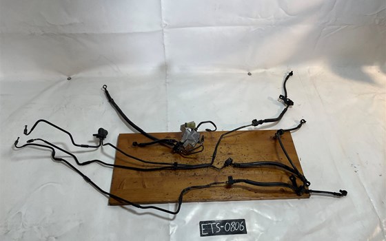 Honda CBR 600 ABS PC41 Bremsleitungen vorne hinten - Bild 1 Honda CBR 600 ABS PC41 Bremsleitungen vorne hinten - Bild 1