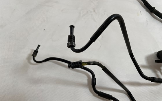 Honda CBR 600 ABS PC41 Bremsleitungen vorne hinten - Bild 11 Honda CBR 600 ABS PC41 Bremsleitungen vorne hinten - Bild 11