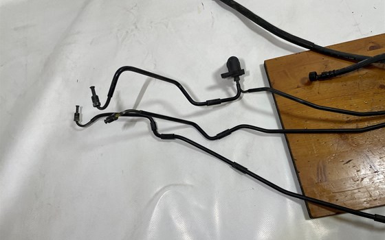 Honda CBR 600 ABS PC41 Bremsleitungen vorne hinten - Bild 4 Honda CBR 600 ABS PC41 Bremsleitungen vorne hinten - Bild 4