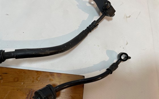 Honda CBR 600 ABS PC41 Bremsleitungen vorne hinten - Bild 7 Honda CBR 600 ABS PC41 Bremsleitungen vorne hinten - Bild 7