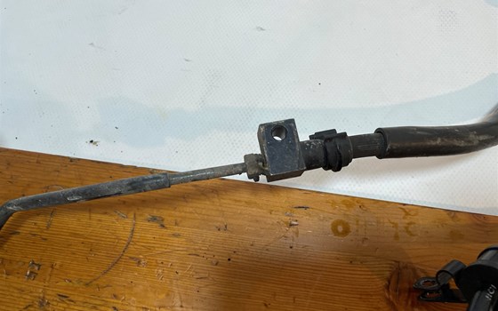 Honda CBR 600 ABS PC41 Bremsleitungen vorne hinten - Bild 9 Honda CBR 600 ABS PC41 Bremsleitungen vorne hinten - Bild 9